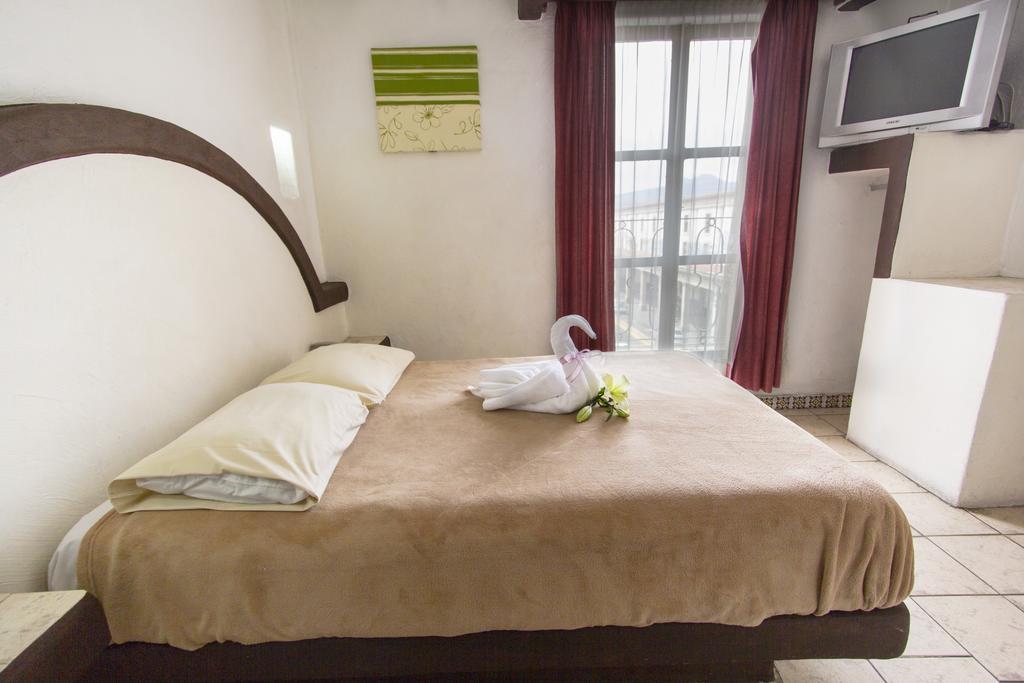 Hotel Plaza 모렐리아 외부 사진