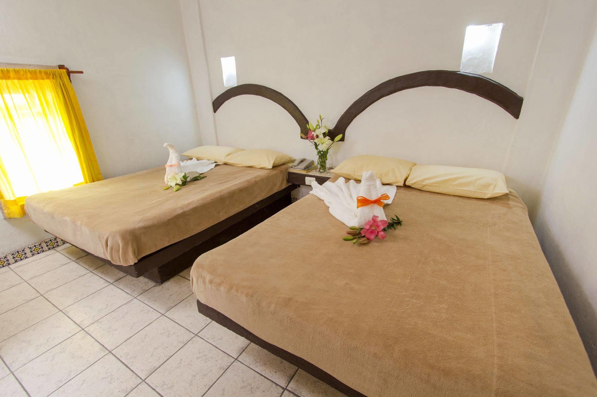 Hotel Plaza 모렐리아 외부 사진